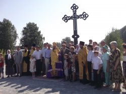 Епископ Лука принял участие в торжествах, посвященных 60-летию поселка Горный и совершил освящение Поклонного Креста