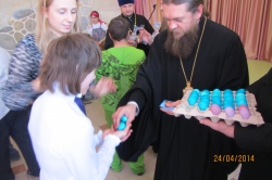 Пасхальные поздравления детей от епископов Луки и Филиппа