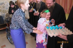 Пасхальные поздравления детей от епископов Луки и Филиппа