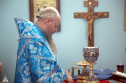 Служение управляющего Искитимской епархией в день празднования иконы Божией Матери «Неупиваемая Чаша»