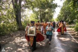 Крестный ход памяти святых царственных страстотерпцев прошел в Искитимской епархии