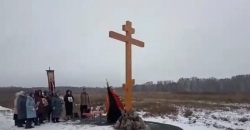 Состоялось освящение поклонного креста в р.п. Посевная Черепановского района