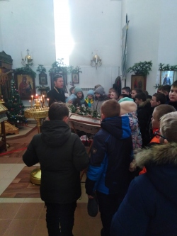 В храме Архистратига Михаила города Болотное состоялась экскурсия для школьников 