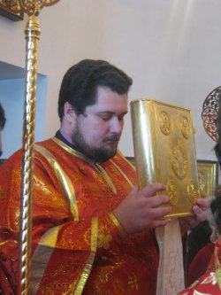 Преосвященный Лука, Епископ Искитимский и Черепановский совершил Божественную литургию в храме во имя преподобного Алексия, человека Божия в Мошково