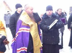 5 декабря состоялось торжественное освящение новосооруженных крестов строящегося храма Новомучеников и Исповедников Российских на Святом ключе