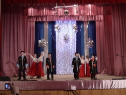 Заключительный концерт фестиваля-конкурса "Свет Рождества" состоялся в Искитиме