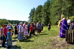 В селе Усть-Чем Искитимского района совершено освящение Поклонного Креста