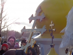 9 декабря состоялось освящение куполов и крестов строящегося храма в честь преподобного Сергия Радонежского в селе Пойменное