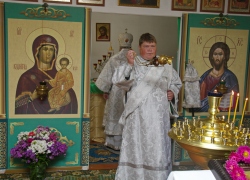 Епископ Лука совершил Божественную литургию в день престольного праздника храма пророка Божия Илии в Тальменке