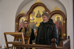 В день памяти священномучеников Николая и Иннокентия, пресвитеров Новосибирских в Искитиме состоялась Божественная литургия