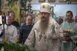 Божественная литургия в престольный праздник Свято-Духовского храма на станции Евсино