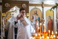 Божественная литургия в престольный праздник Свято-Духовского храма на станции Евсино