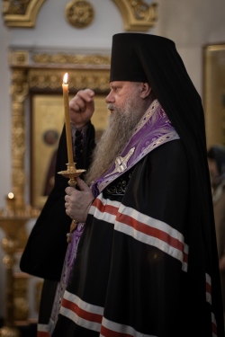Епископ Лука совершил Утреню с чтением Покаянного канона Андрея Критского