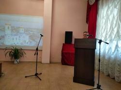 В Колыванском краеведческом музее открылась выставка «Русская Голгофа» 